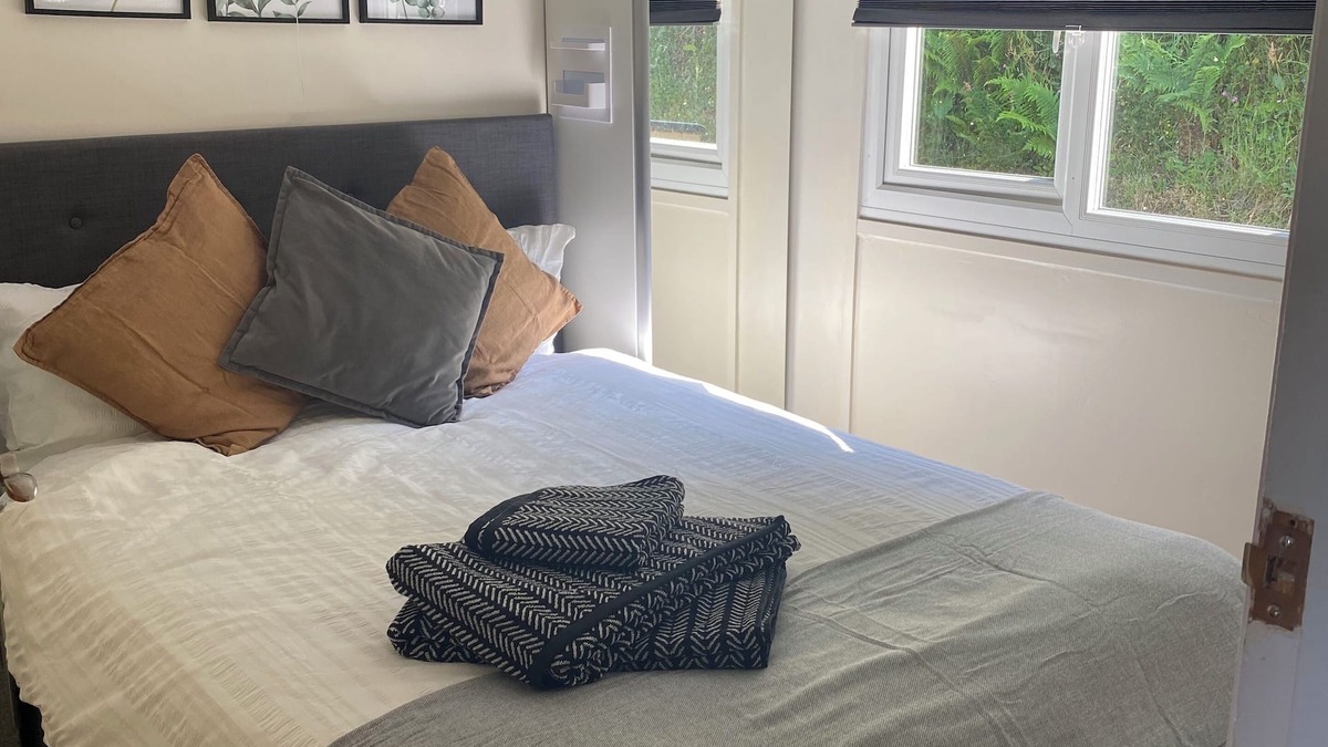 Bucks Cross House | Cozy Chalet - Close to Coastal Trail