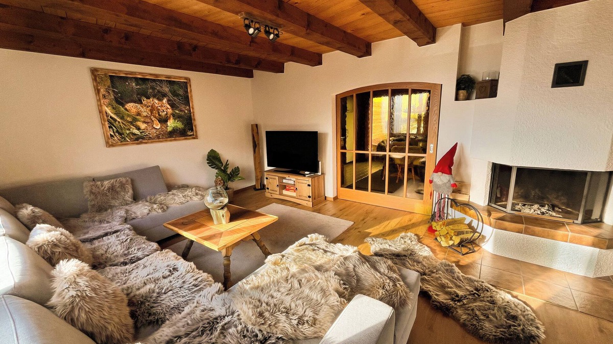 Amden Ski Chalet | Cozy chalet in the Swiss Alps with Heidi bed. Pet friendly!