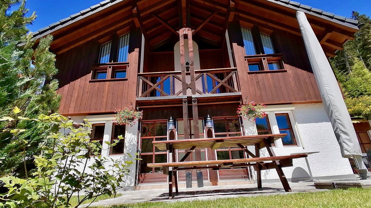 Champex-Lac Ski Chalet | Cozy Chalet "Le Tétras" (8-10 people/Sauna)