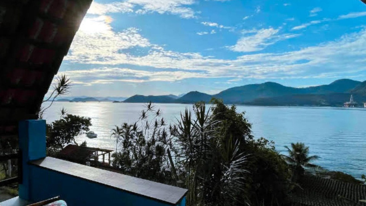 Biscaia Ski Chalet | Cozy chalet with beautiful views and direct access to the sea.