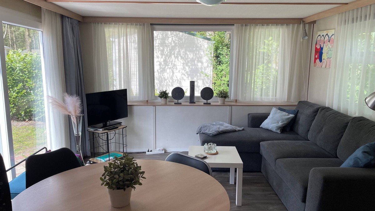 Municipality of Epe Ski Chalet | Cozy chalet with sauna: the Veluwe Flirt