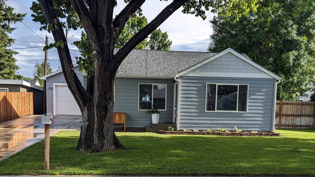 Worland House | Cozy, cheerful house