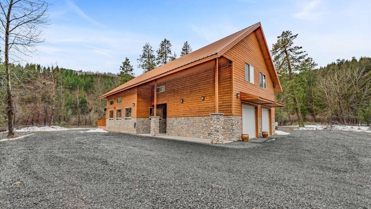 Naches Cabin | Cozy Chinook Cabin