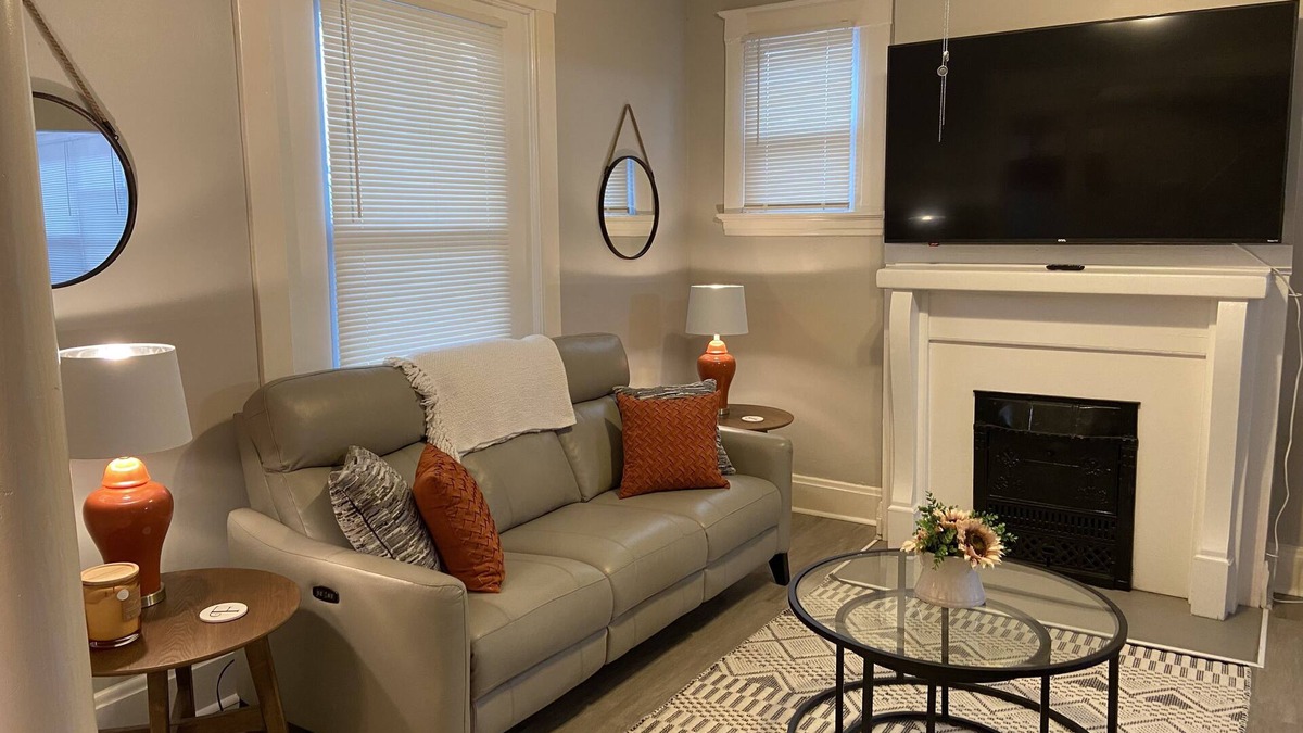 East Price Hill House | Cozy Cincinnati Home Located Just Minutes from Downtown, Stadiums, and More!