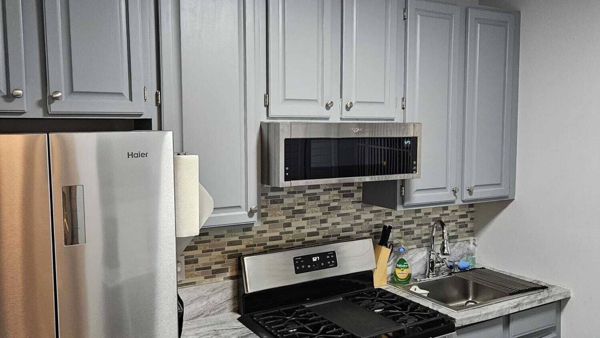 Upper Manhattan Apartment | Cozy & Clean NYC Apt Perfect for Solo Traveler