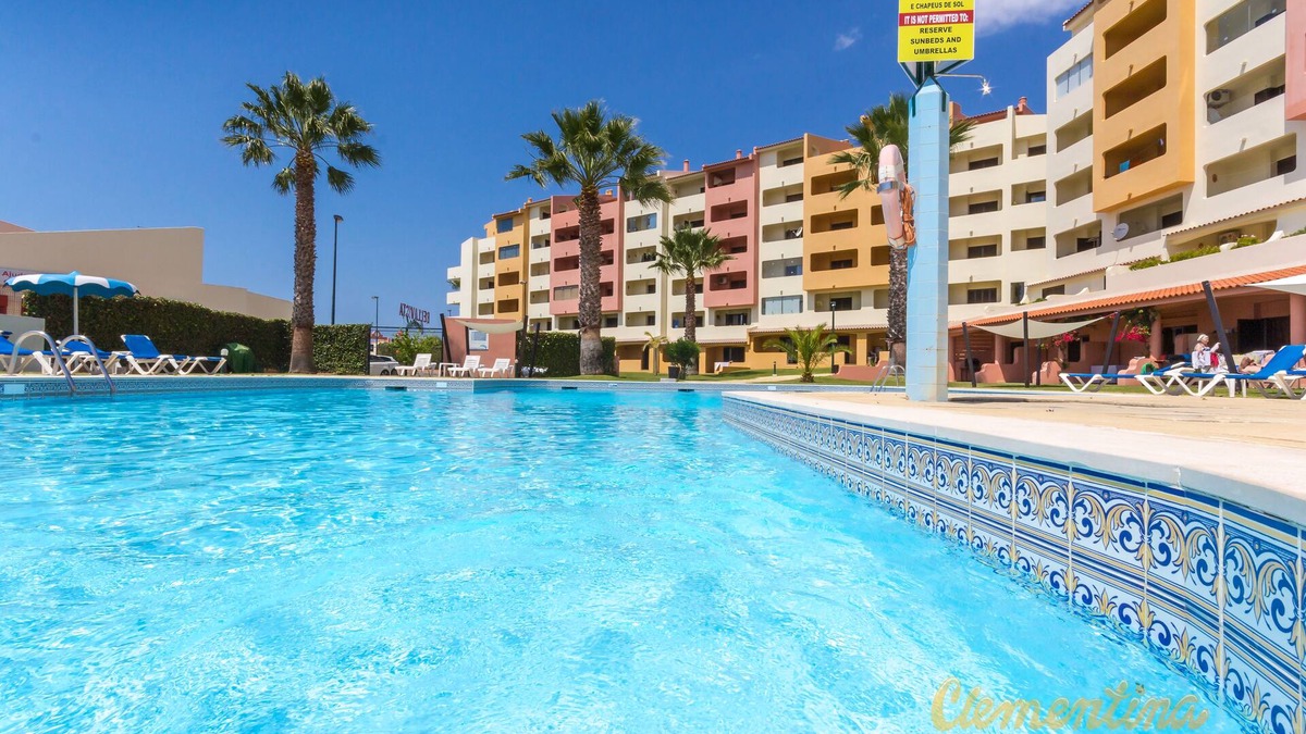 Correeira Apartment | Cozy Clementina Apartment In Central Albufeira, Close To Old Town