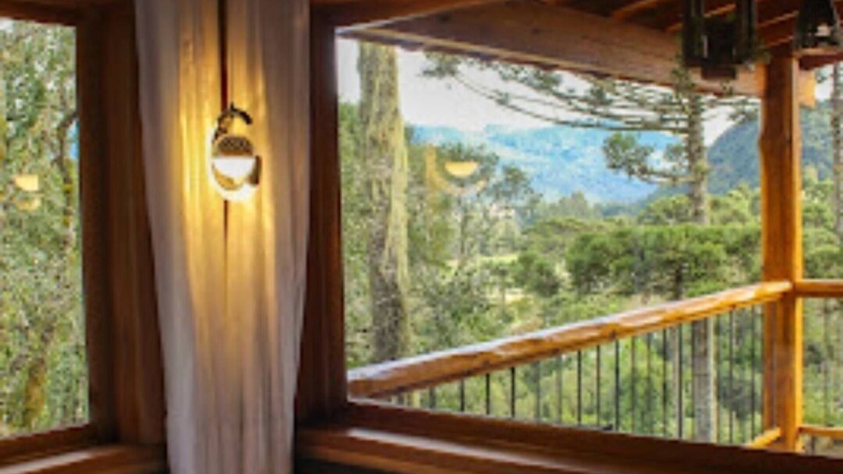 Urubici Cabin | Cozy couple's cabin with hot tub, air conditioning, and breakfast