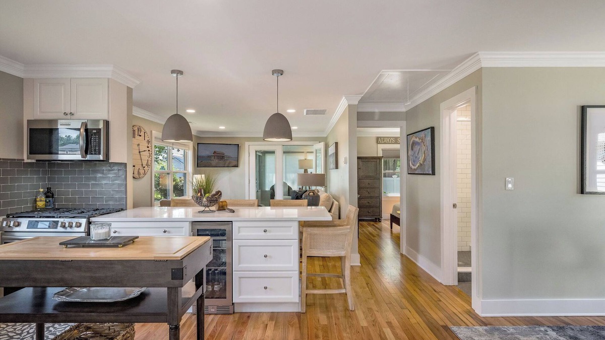 Guilford House | Cozy Coastal Getaway
