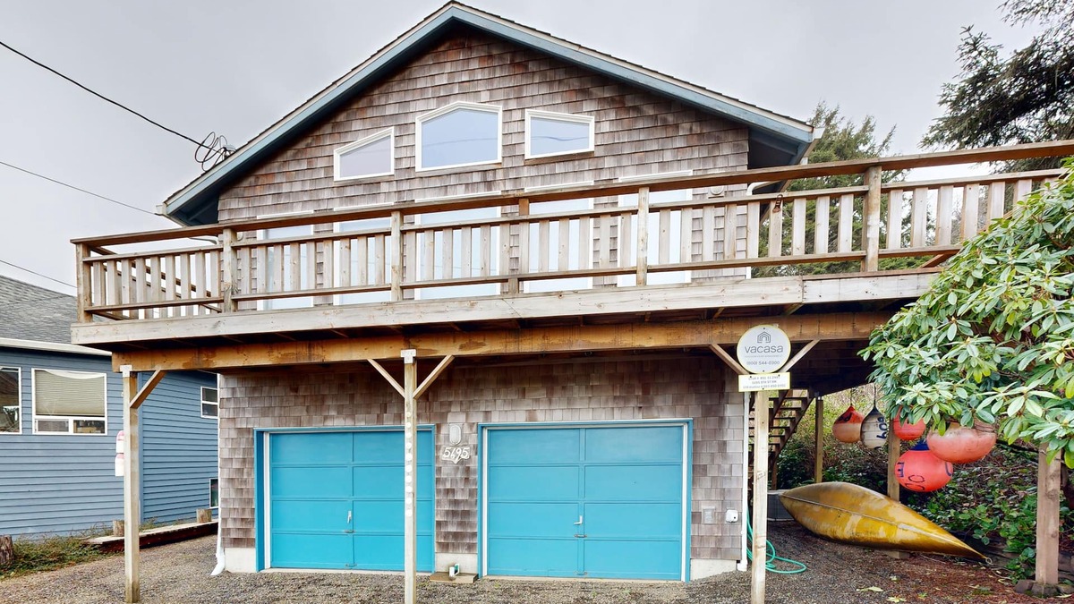 Cape Meares House | Cozy coastal home w/deck, ocean views & firepit - 4 blocks to beach