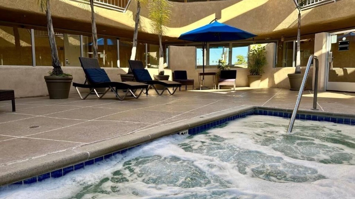 Old Towne House | Cozy Coastal Stay | Seal Beach Marina | Near Waterfront