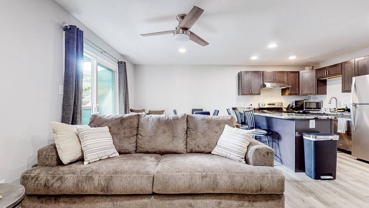Dillon Condo | Cozy Colorado Condo | Mountain view retreat with resort amenity access
