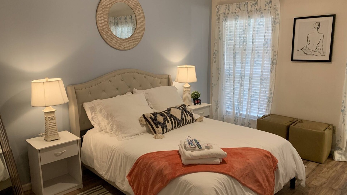 Golden Glades - The Woods House | Cozy & Comfy 3 bedroom residential home
