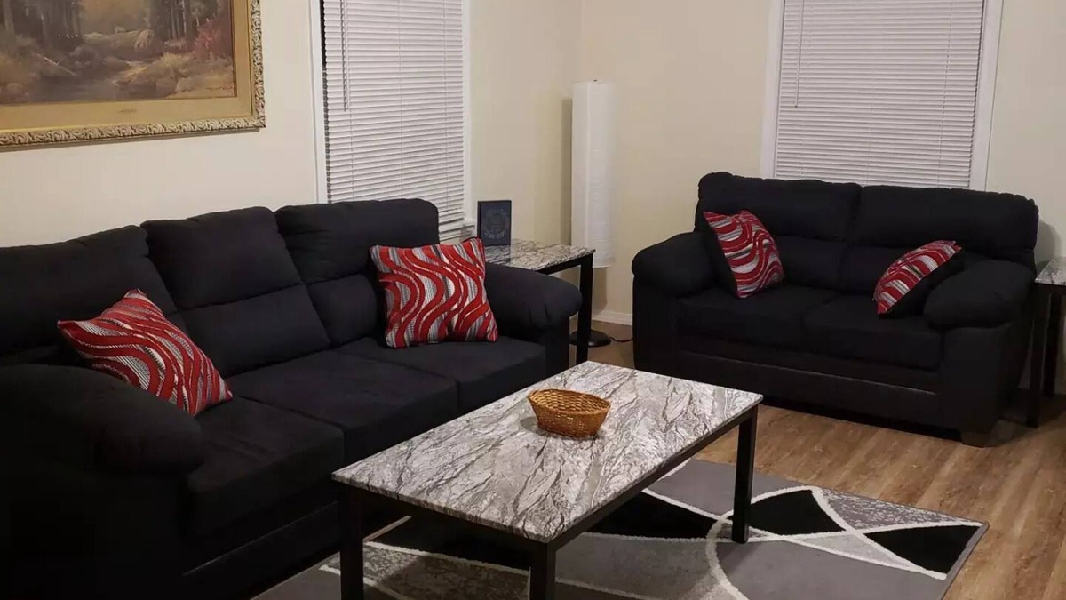 Midwest City House | Cozy, Comfy Midwest City