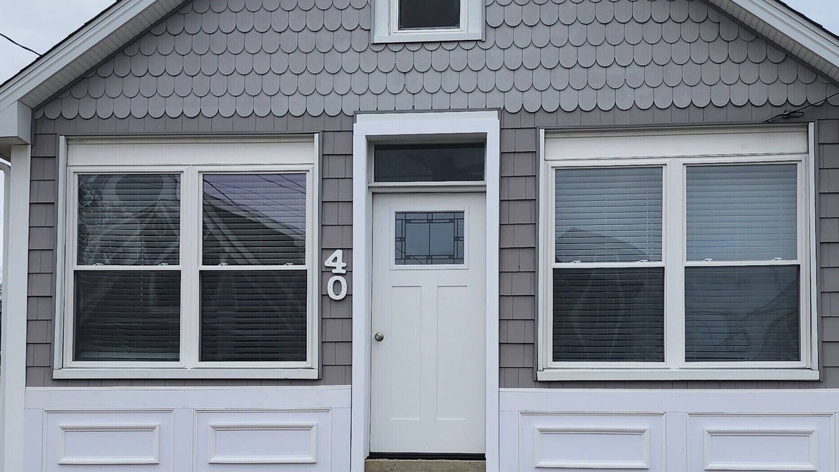 Old Lyme Cottage | Cozy/comfy/peaceful beach home