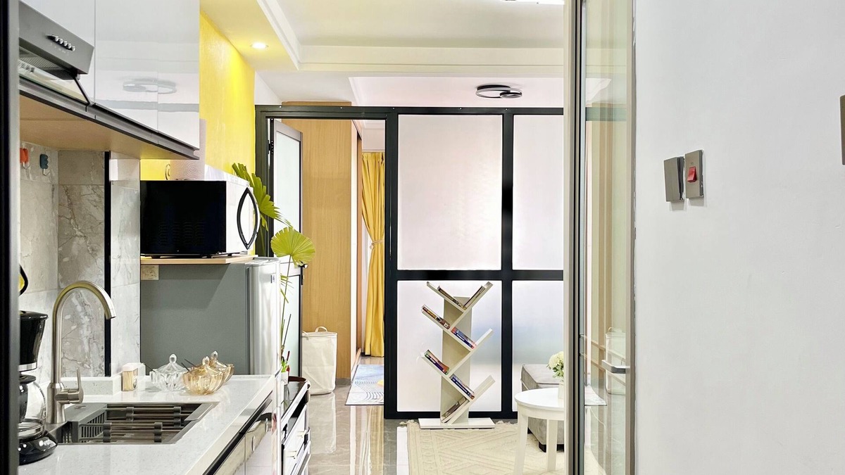 Kileleshwa House | Cozy, complete touch of African Beauty décor! catch great Sunrise & Sunset Views