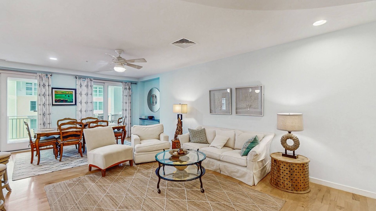 Sandbridge Condo | Cozy condo close to beach with AC, W/D, fitness room & pool