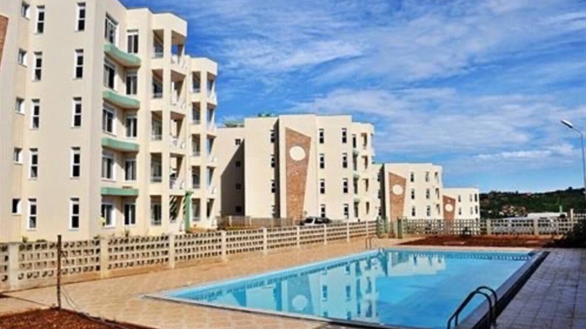 Kampala Apartment | Cozy Condo in Lubowa with a Lift, Gym+Sauna & Pool