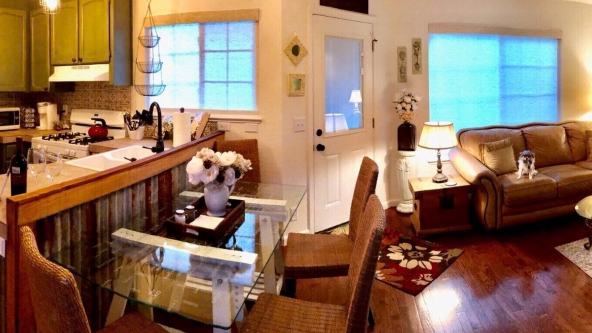 Grass Valley Condo | COZY condo located on Mill St. in downtown historic Grass Valley.
