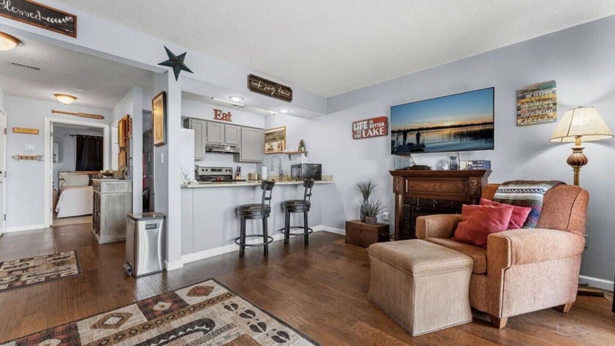 Notch Estates Apartment | Cozy Condo near SDC and Branson