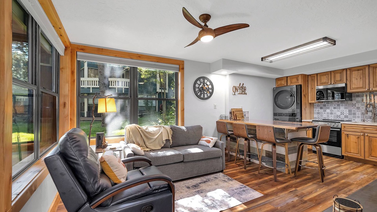 New Meadows Condo | Cozy condo on the 9th Hole of Meadow Creek Golf Course in charming New Meadows