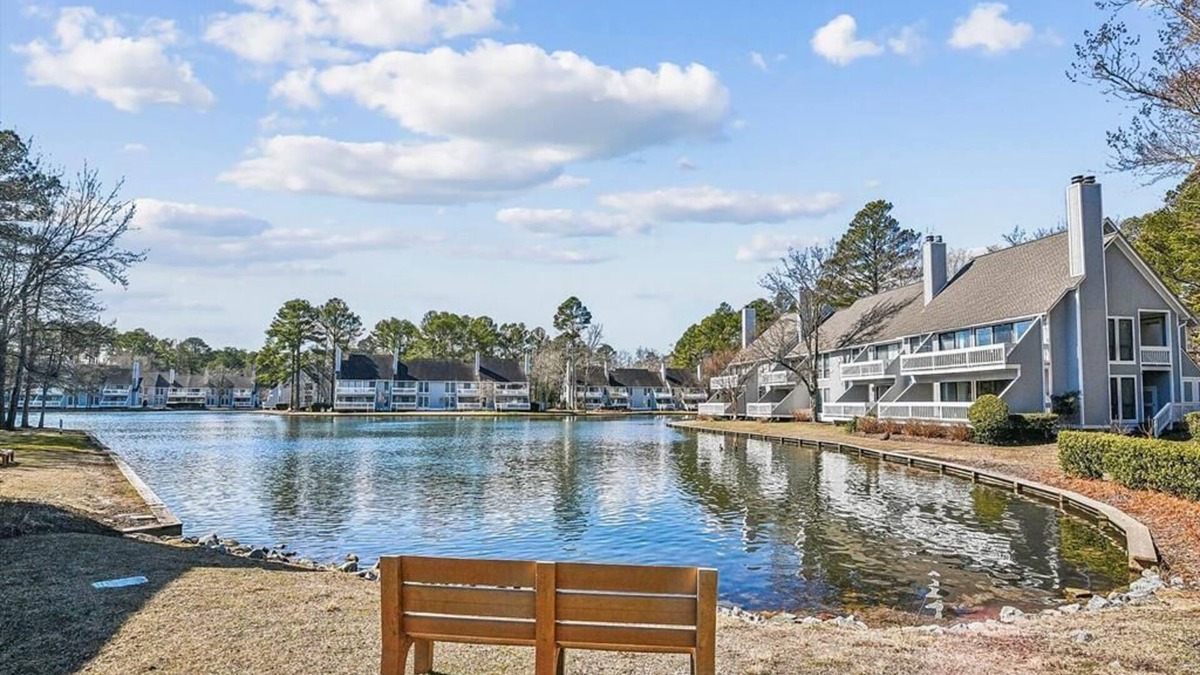 Bethany Beach Condo | Cozy Condo w/Deck & Tennis Access