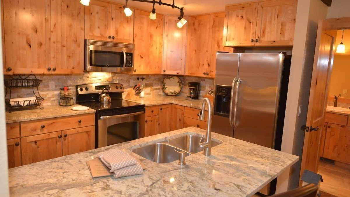 Tennis Village Condo | Cozy Condo with A/C, BBQ & Prime Location