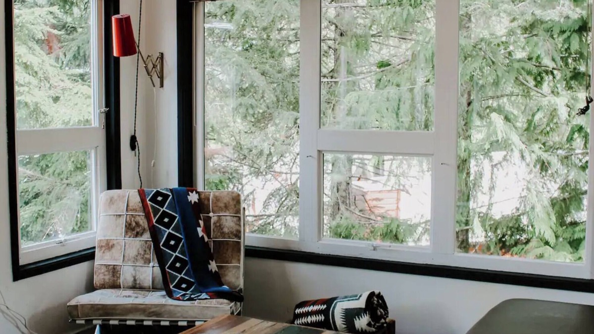 Whistler Creekside Ski Chalet | Cozy Condo with Loft |Treetop Retreat near Creekside Chairlift | Stunning Views