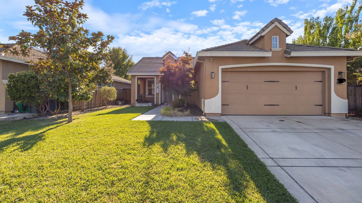 North Natomas House | Cozy & Contemporary Sacramento Gateaway