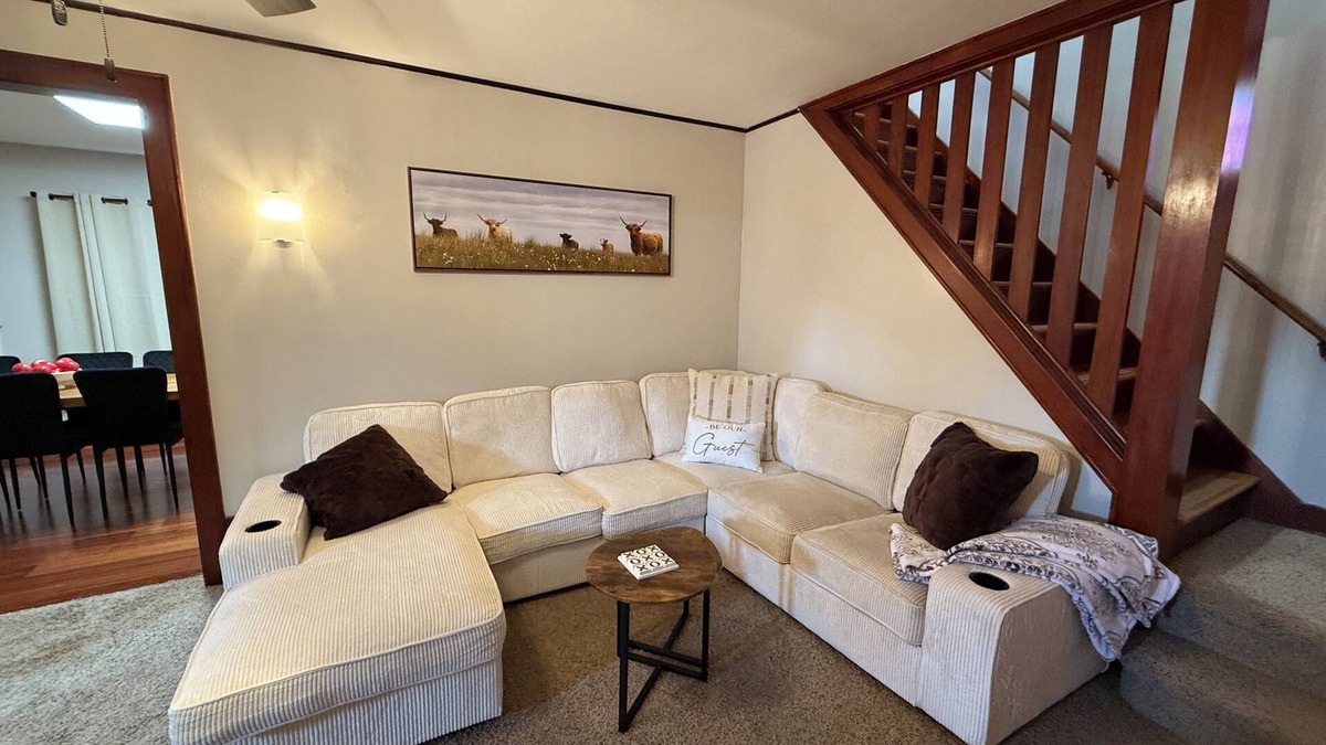 Salina Cottage | Cozy Corner Cottage - 4 Bed/2 BathnNo Cleaning Fee!