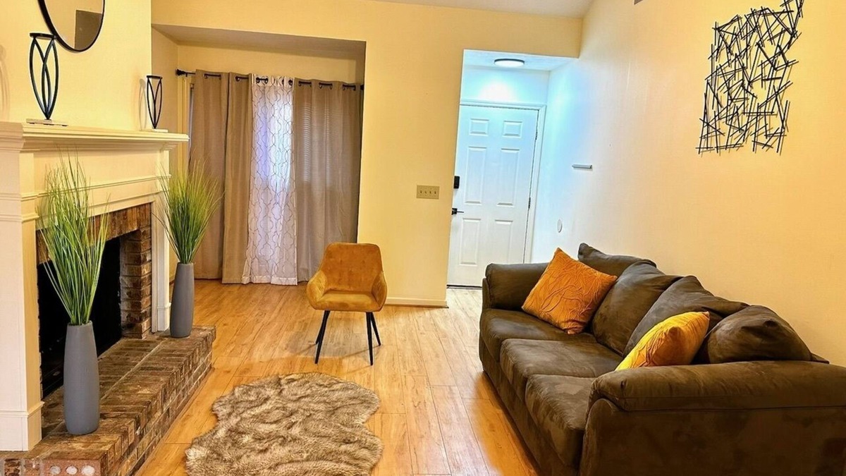 Columbus House | Cozy Corner Townhome