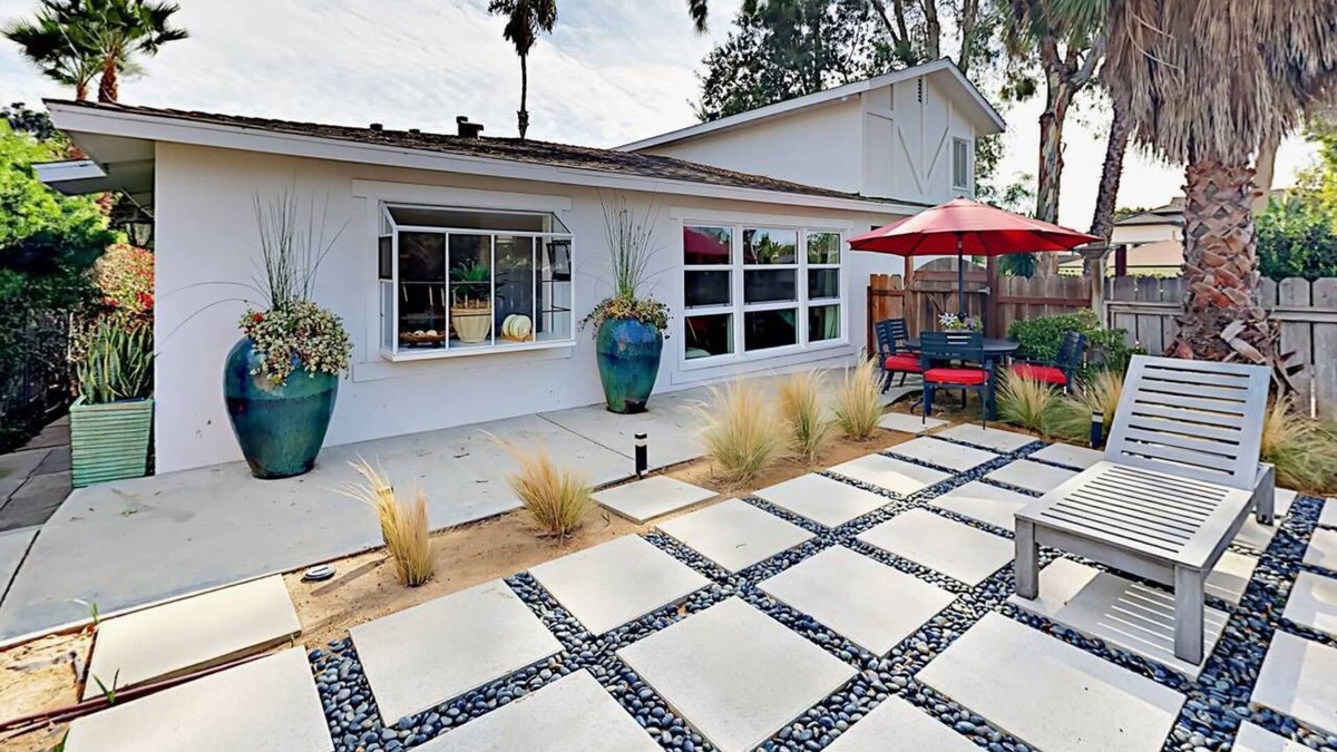 East Side Costa Mesa House | Cozy Costa Mesa house next to Newport Beach
