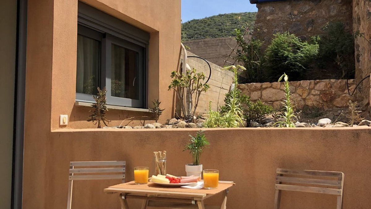 Papadhianika Cottage | Cozy Cottage-18 Minutes drive to Monemvasia