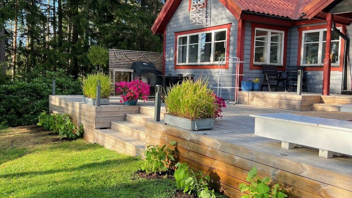 Karlskoga Cottage | Cozy cottage by the lake
