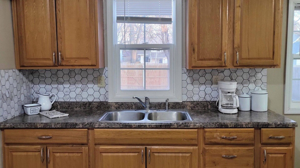 Kearney Cottage | Cozy Cottage Centrally Located