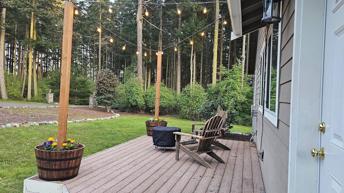 Oak Harbor Cottage | Cozy cottage in charming Oak Harbor with WiFi