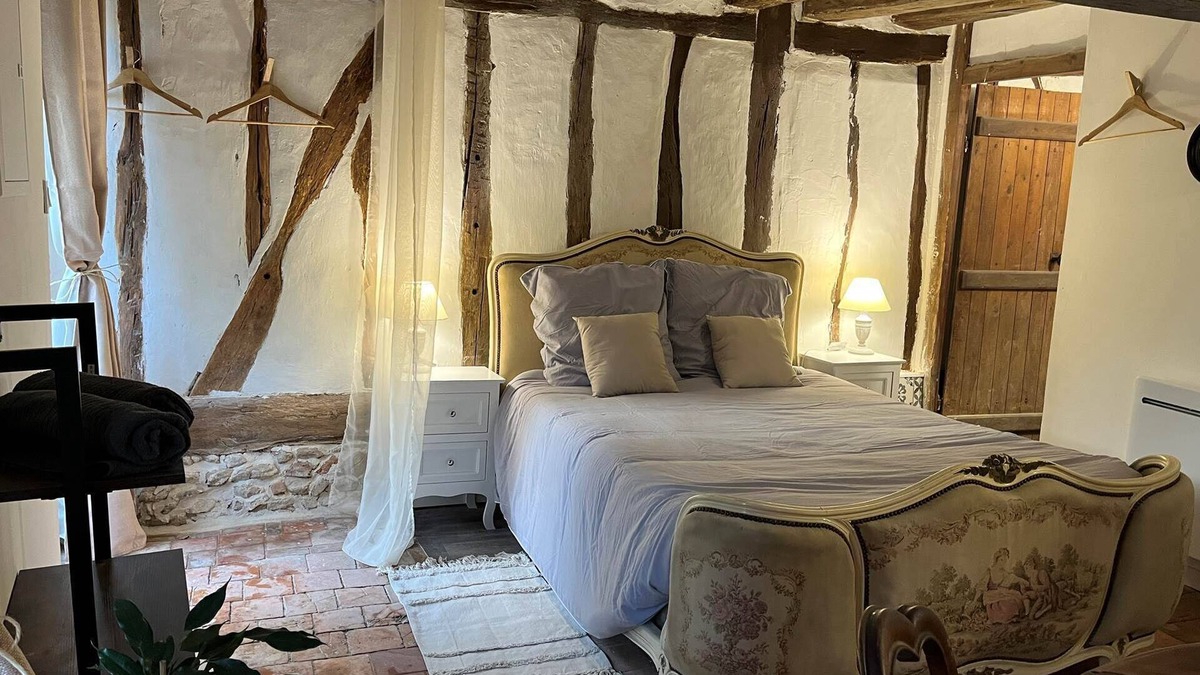 Lorris House | Cozy cottage “l'Ecurie”