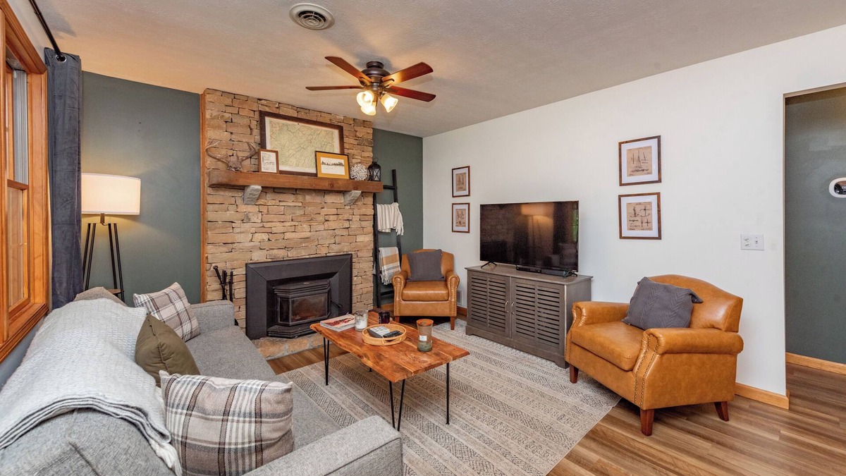 McHenry Cabin | Cozy Cottage: Lake Area, Dogs Welcome, Grill, Fire Pit, Fireplaces!