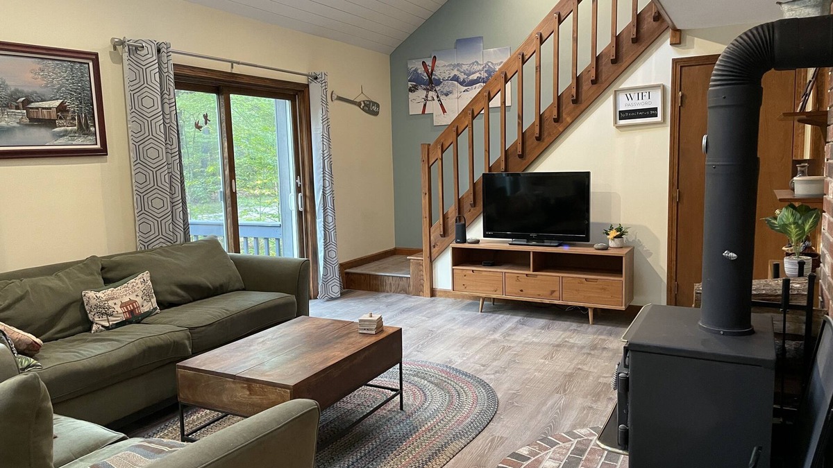 Chocorua Ski and Beach House | Cozy cottage lakes and mountains minutes away