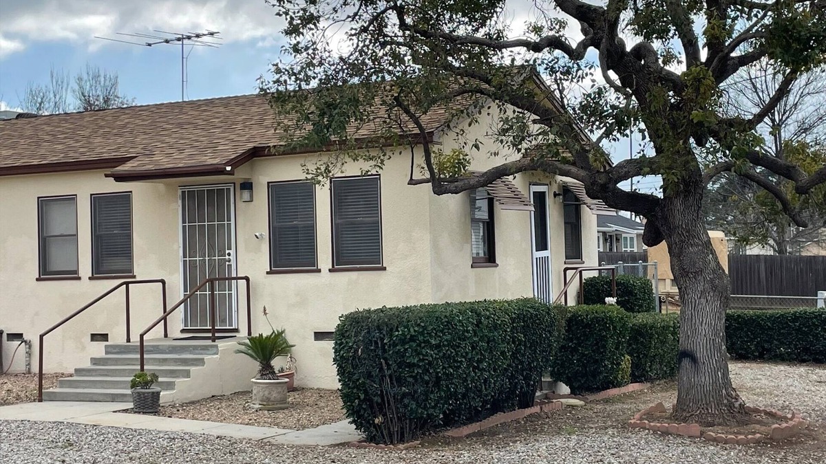 Yucaipa Cottage | Cozy Cottage near historic uptown Yucaipa CA,