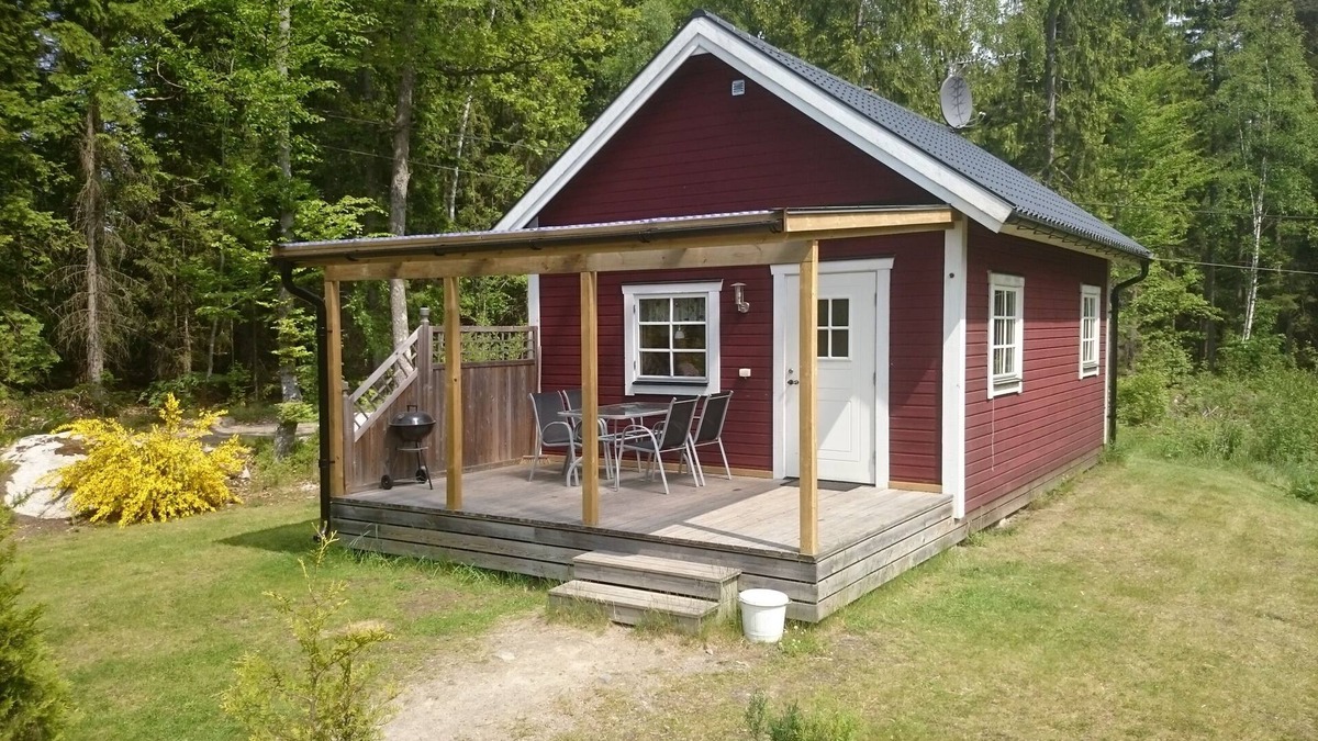 Hallaryd Cottage | Cozy cottage near the lake, including free Wi-Fi and own rowing boat