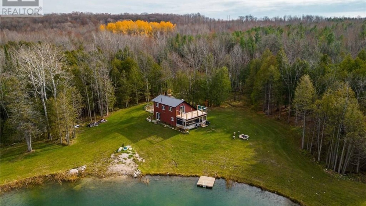 Grey Highlands Cottage | Cozy cottage on 25 acres of private land. Lots of space. Pet Friendly!