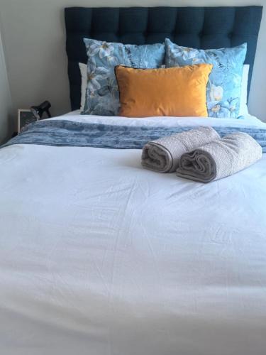 Greater Johannesburg Metropolitan Area Apartment | Cozy Cottage on 5th Avenue