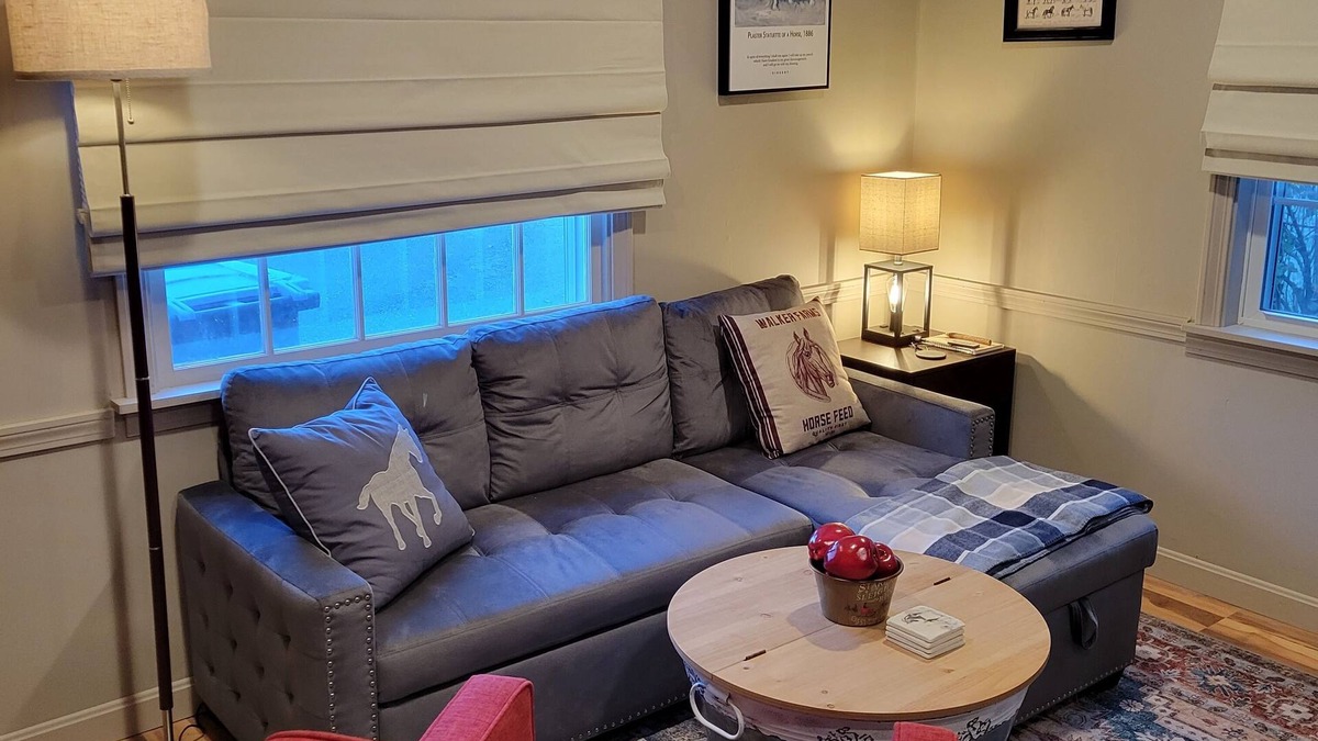 Reading Cottage | Cozy cottage on the river, minutes from skiing, horse events, and so much more!