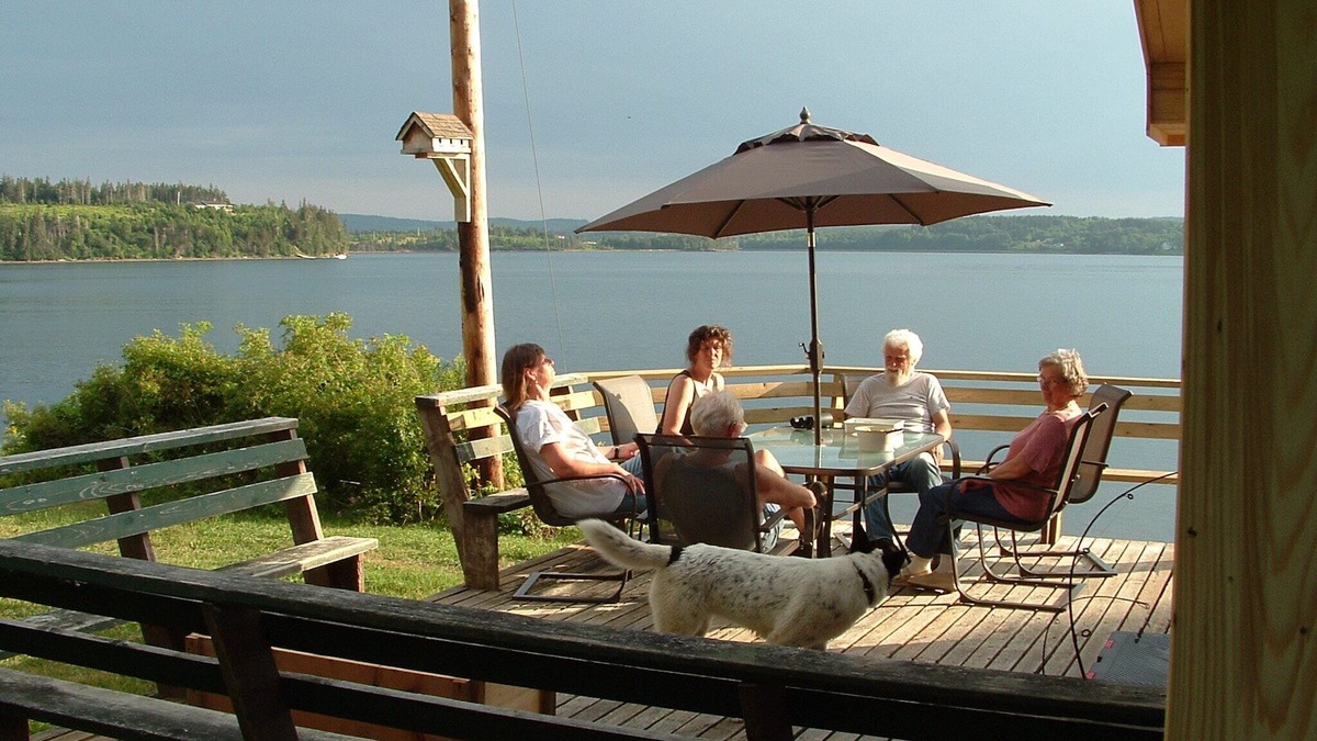 Guysborough County Cabin | Cozy cottage right on the water