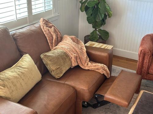 Ocean Bluff-Brant Rock House | Cozy Cottage