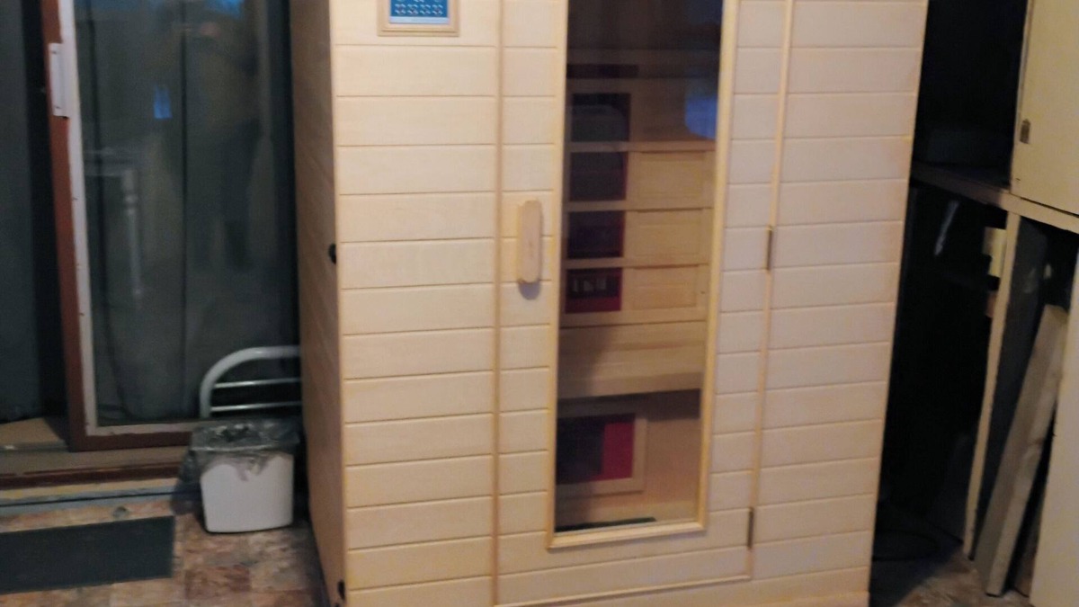 White Pine House | Cozy Cottage w/Hot Tub, Sauna & EV Charger!