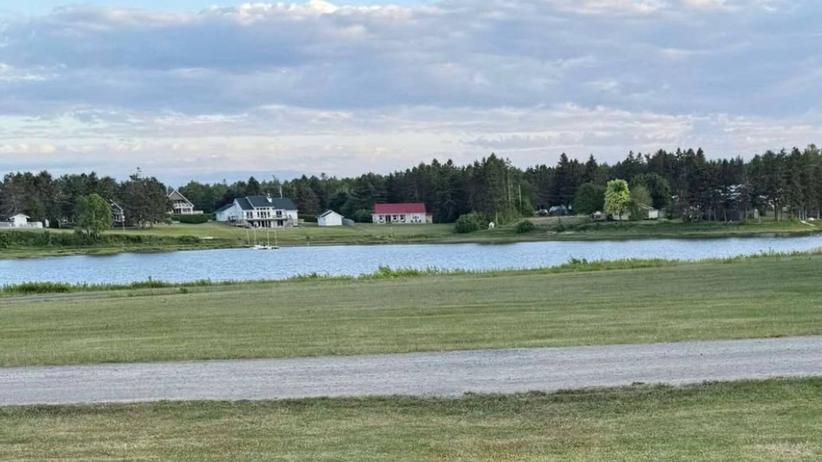 Richibucto Cottage | "Cozy Cottage" Where Small is the New Spacious!