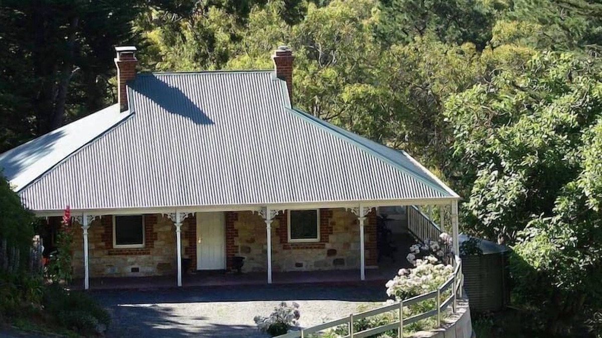 Basket Range House | Cozy cottage with breakfast