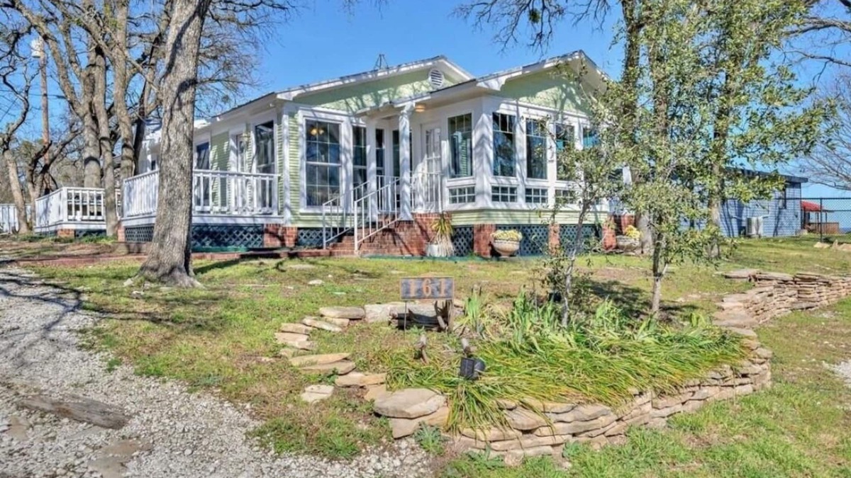 Morgan Ski Chalet | Cozy cottage with rooftop deck, fire pit, hot tub & community boat dock and cove