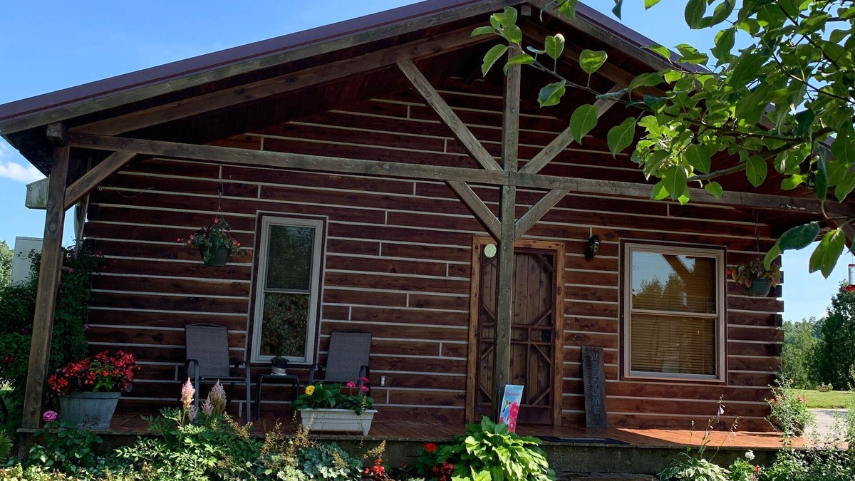 Orleans Cabin | Cozy Country Cabin quiet country retreat